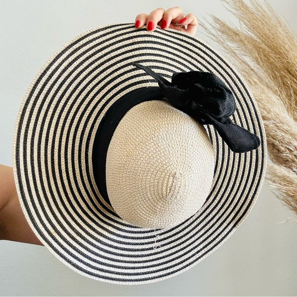 VINTAGE NORDSTROM Cream Tan Straw Wide Brim Floppy Black Bow Ribbon Sun Hat - Picture 3 of 9